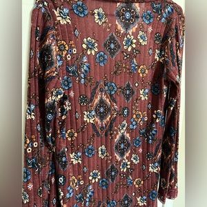 Long cardigan with hood & lace. Beautiful multi-colored design. Size XS.
